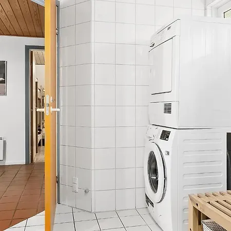 In With Sauna Holiday home Gedser